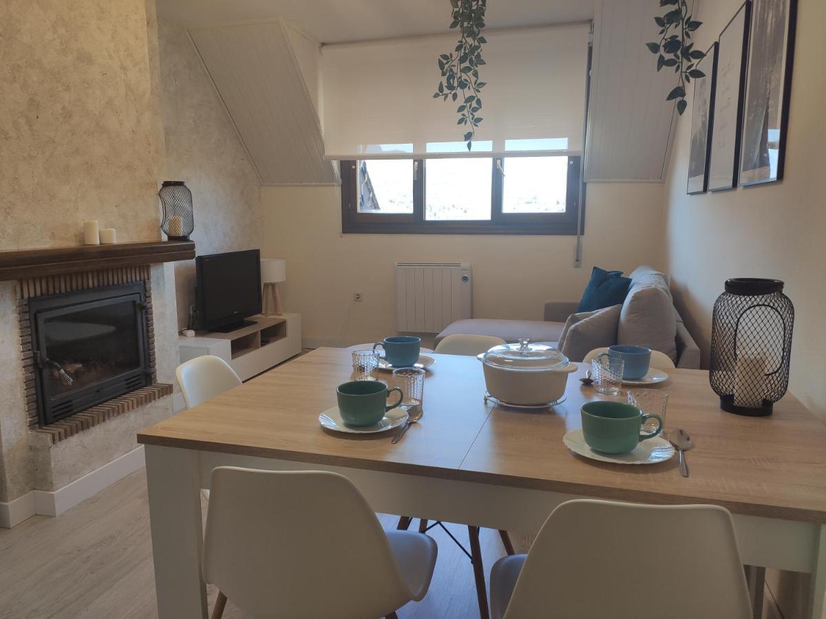 Apartamento Alba Хака Экстерьер фото
