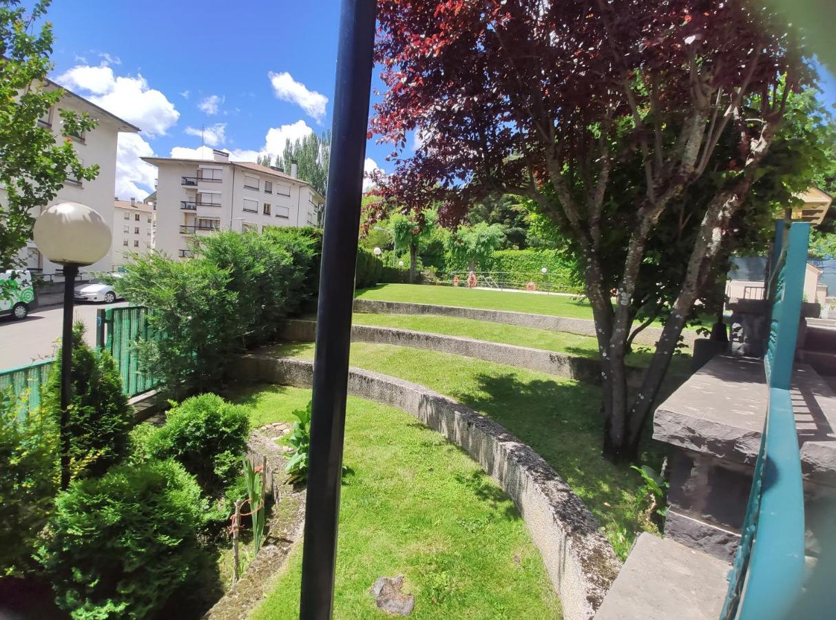 Apartamento Alba Хака Экстерьер фото