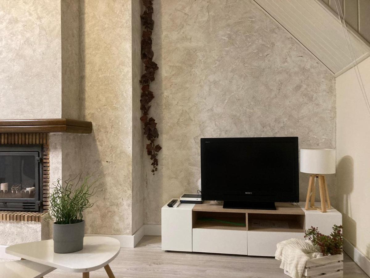 Apartamento Alba Хака Экстерьер фото